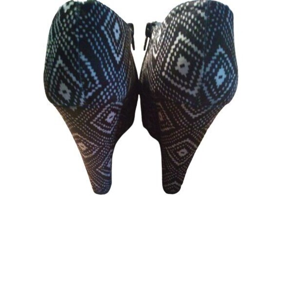 Cato Open Peep Toe Zippered Wedge Black & Cream Aztec Print Womens Size 10 - Picture 4 of 8